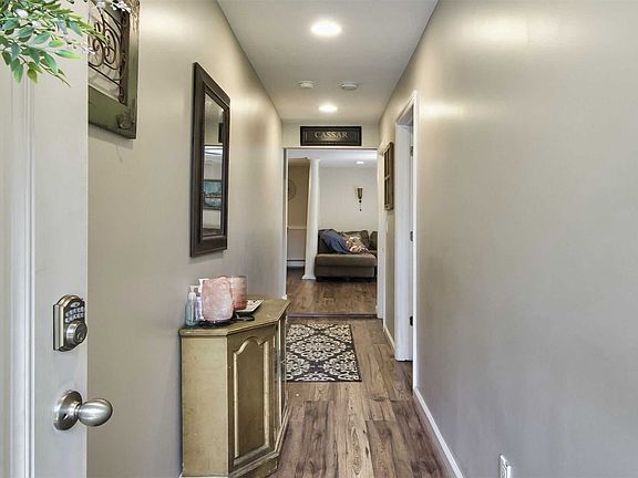 5th image of 5 Busch St