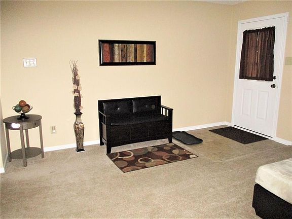 3rd image of 6322 Monteo Ln