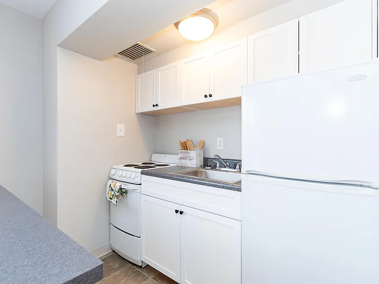 Studio Unit