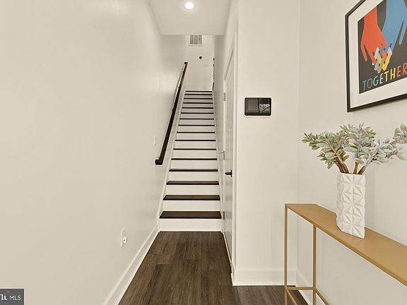 3rd image of 3503 Gazette Way
