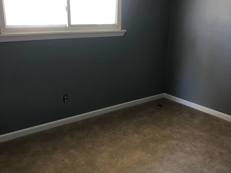 4890 Robinwood Dr — Photo 15