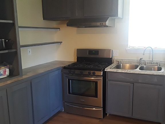 4th image of 628 Garland Ave