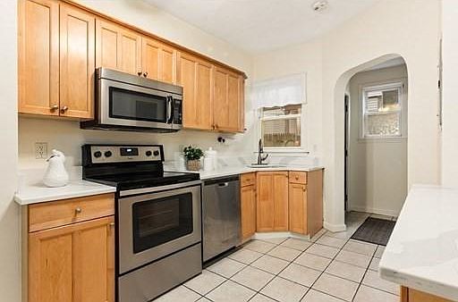 4th image of 17 Kensington Park APT 1