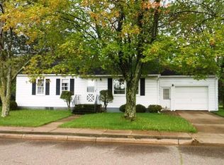 438 4th St, Brokaw, WI 54417