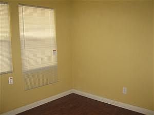 5th image of 1327 Wall Ave APT 1