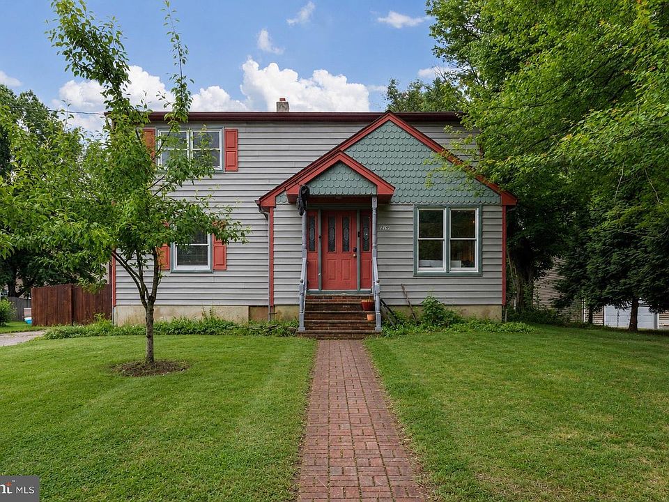 1st image of 219 Bergen Ave