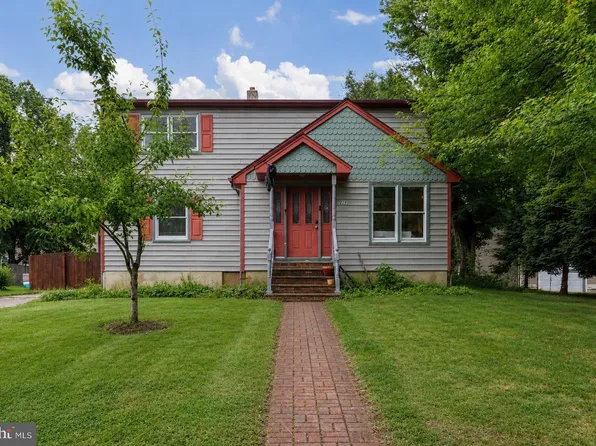 219 Bergen Ave, Voorhees, NJ 08043