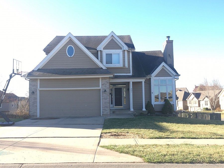 1st image of 301 Shannon Ave