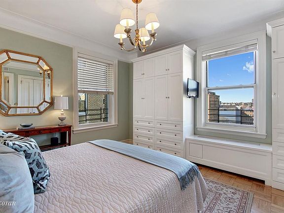 4th image of 505 W End Ave APT 12D