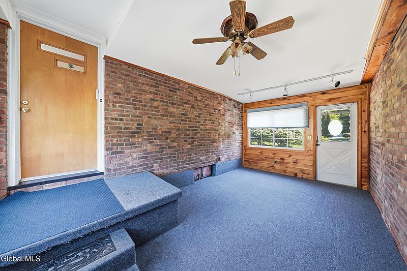 5th image of 1277 Floral Avenue