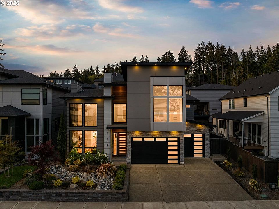 1st image of 529 NE Province Dr