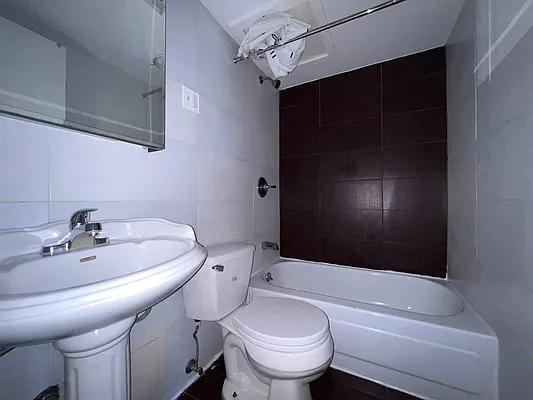 Rented by Doorway NYC, LLC | media 16