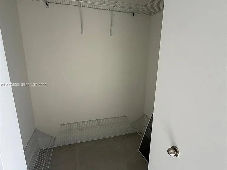 381 E 50th St #5 — Photo 14