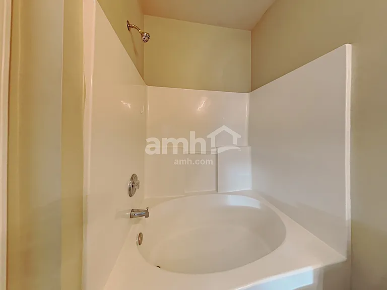 11342 Heritage Green Dr — Photo 13