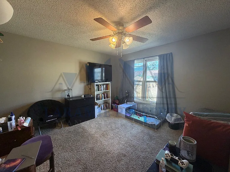 1905 Alsop Ln — Photo 12