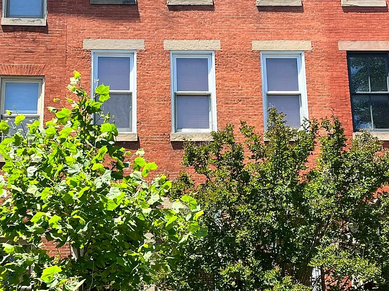 922 N Calvert St #BASEMENT — Photo 12