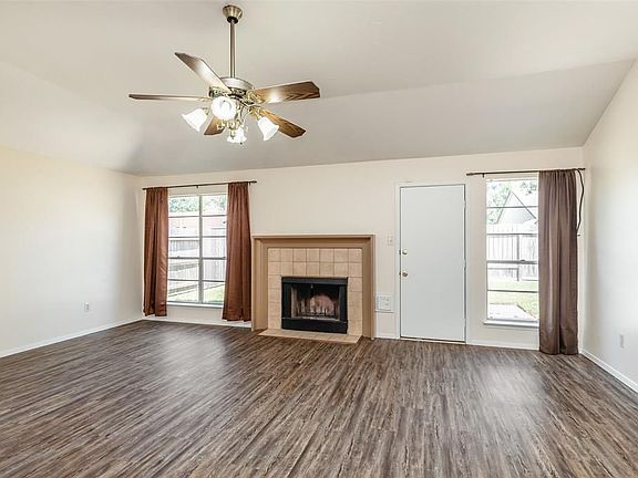 4th image of 17002 Summer Dawn Pl