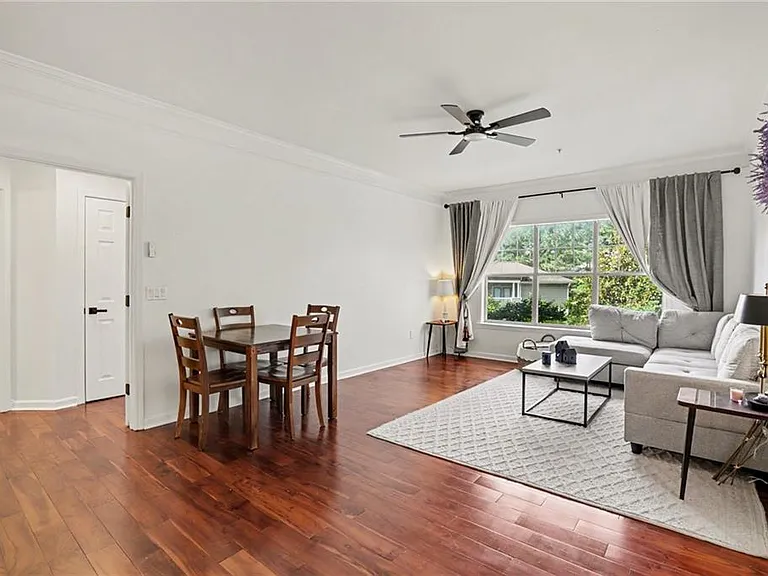 2700 Pine Tree Rd NE #1219 — Photo 4