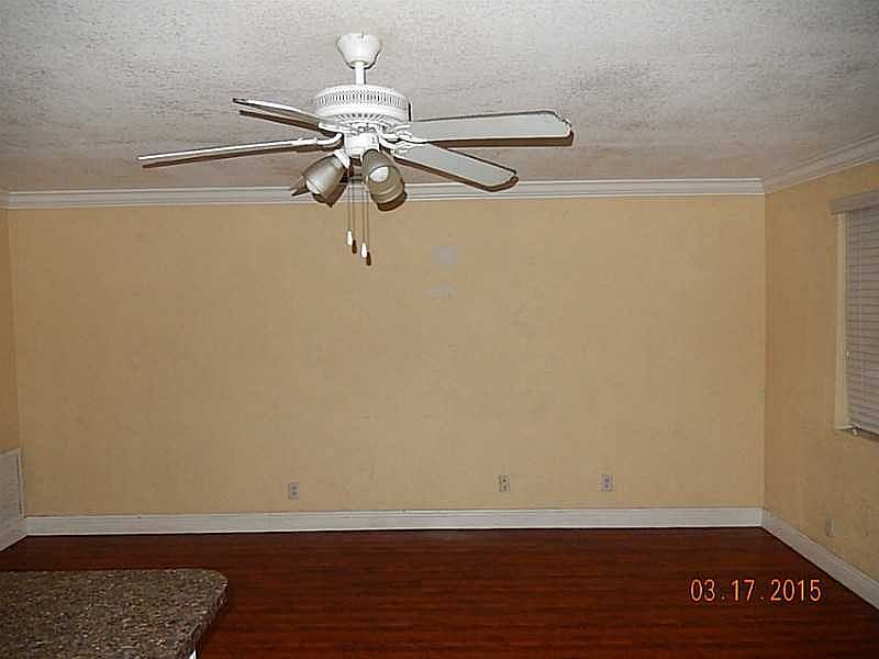 1st image of 701 S 20th Ave APT 3