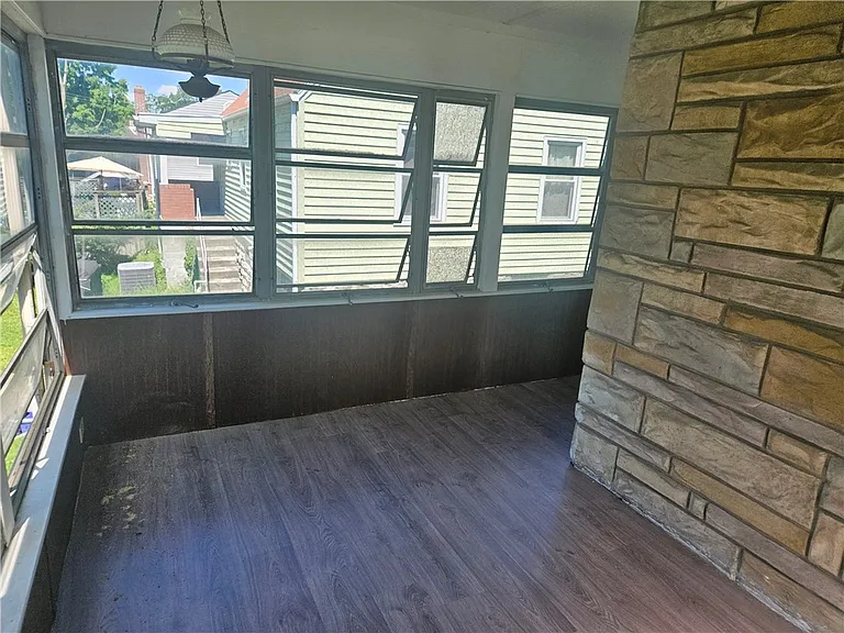 1108 Prescott St — Photo 36