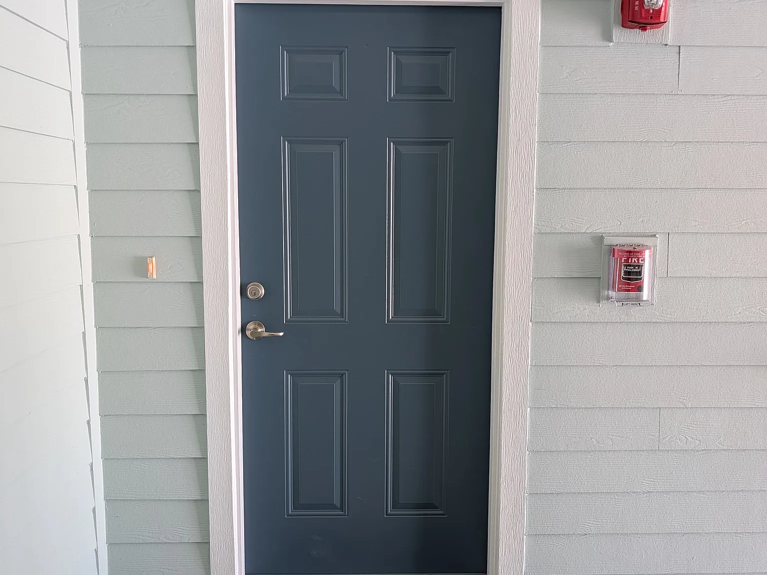 3 bed, 1150 sqft, $1,750 — Photo 1