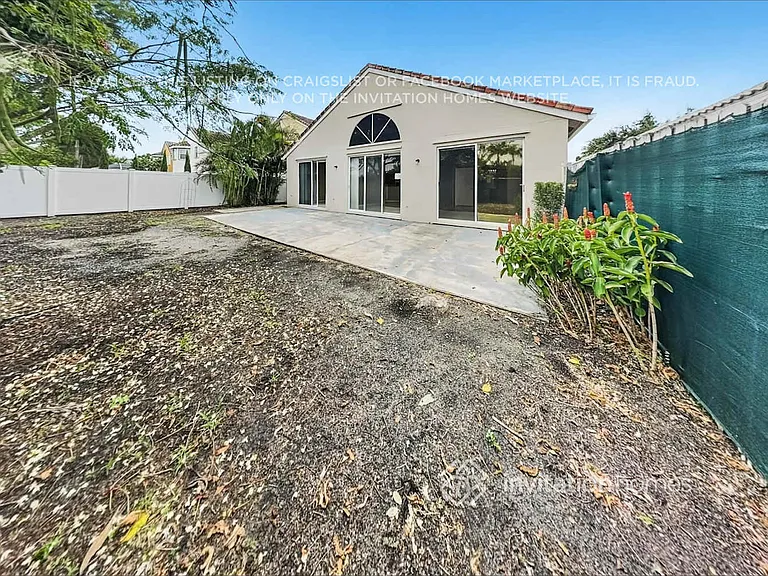 7704 Thornlee Dr — Photo 21