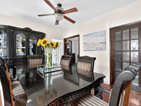 687 Avenue East image 24 of 32