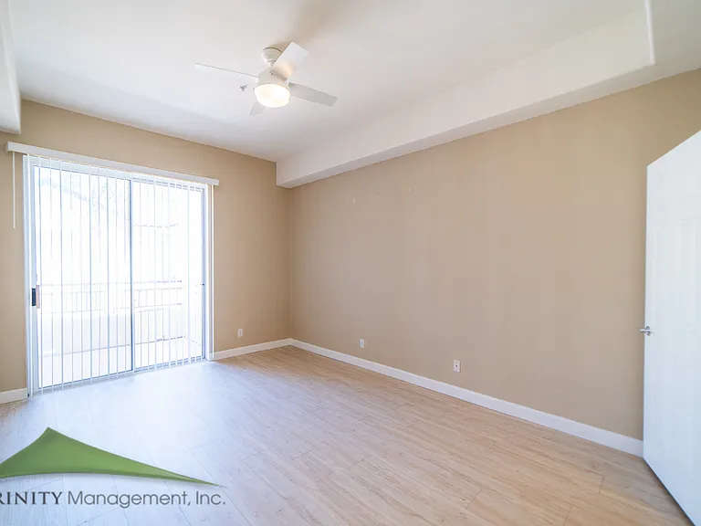 12360 Carmel Country Rd #304 — Photo 8