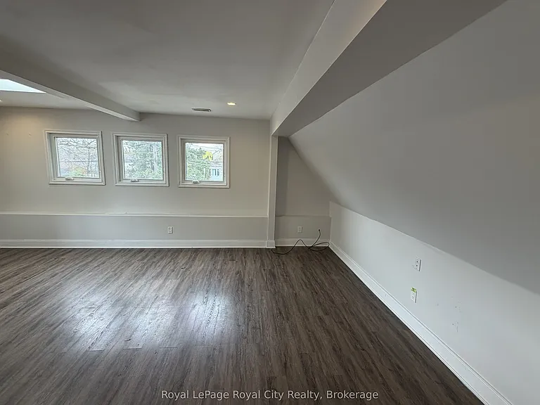 563 Woolwich St #1 — Photo 14