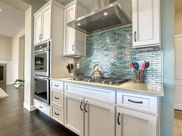 13700 Raritan Dr — Photo 10