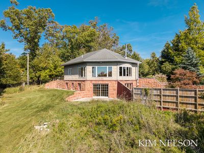 925 S Lake St, Whitehall, MI, 49461