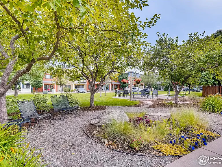 3237 Carbon Pl — Photo 15