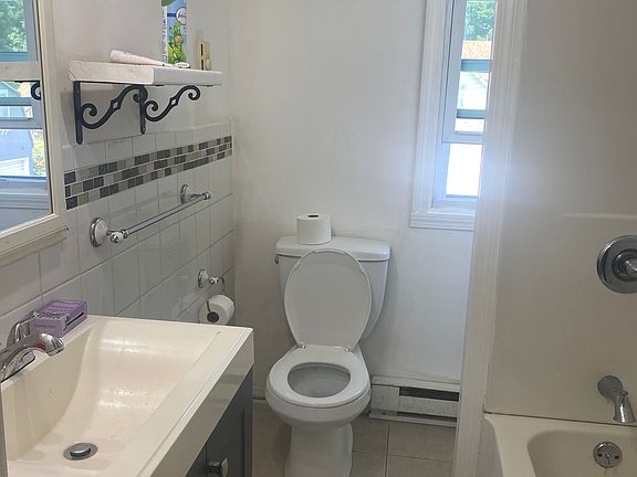 5th image of 12 Judd St #3