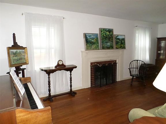 5th image of 5 James Ave