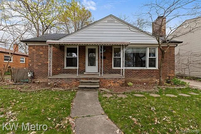 240 Flowerdale St photo 1