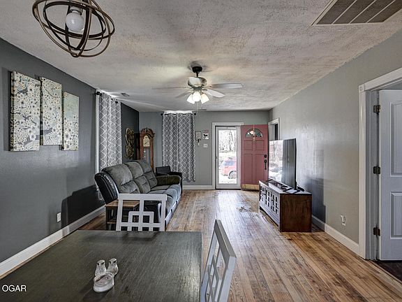4th image of 2025 S Connor Ave
