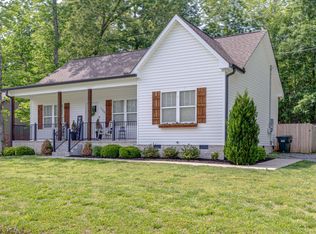 139 Silver Leaf Cir, Dickson, TN 37055