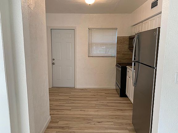 5th image of 3705 N 31st St