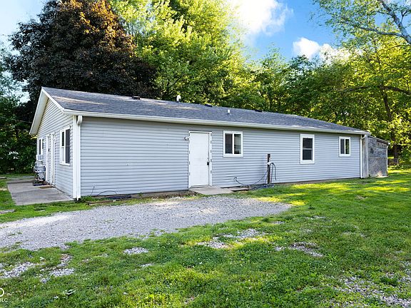4th image of 6017 Bluff Crest Ct