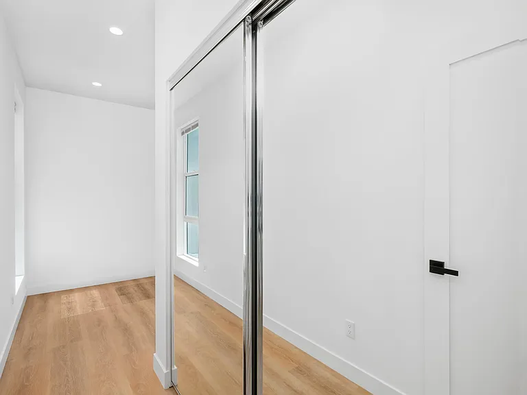 5247 Rincon St — Photo 13