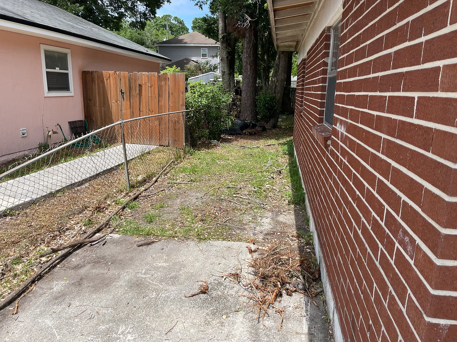 Recently Renovatted 3/1 — Photo 4