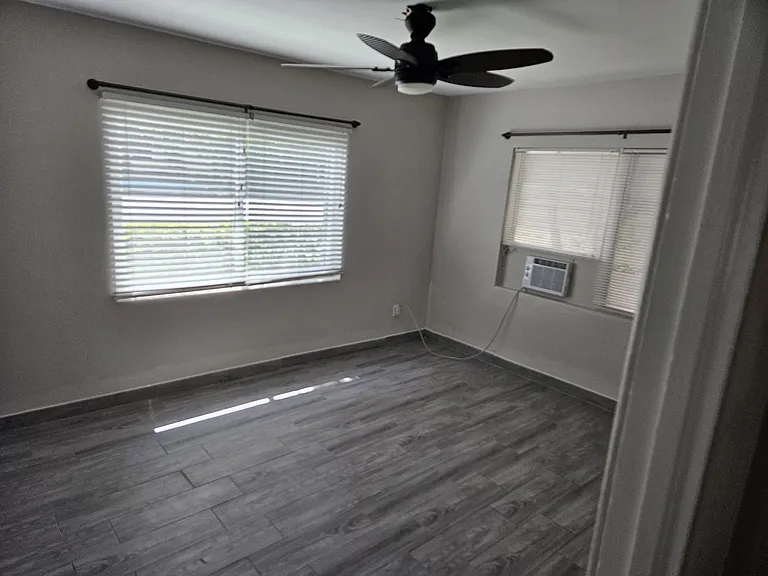 1419 Virginia Dr — Photo 5