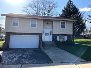 3222 Hopkins St, Steger, IL 60475