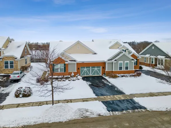 3084 Valcour Dr, Glenview, IL 60026