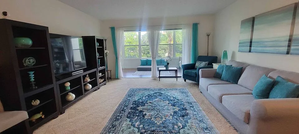 531 Spring Lakes Blvd — Photo 2