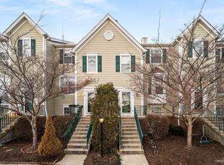 2430 Courtyard Cir UNIT 3, Aurora, IL 60506