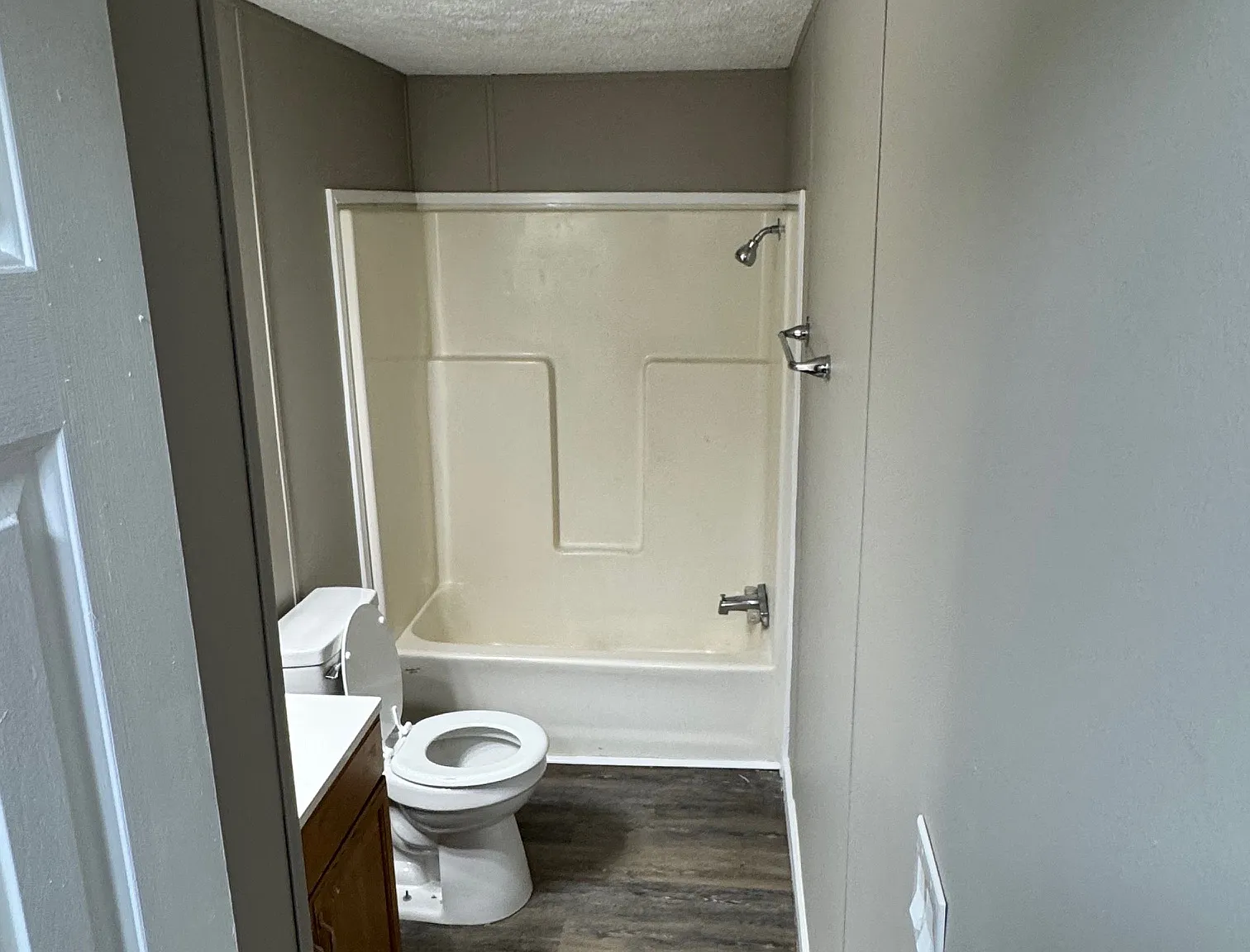 2 bed, 1216 sqft, $1,250 — Photo 3