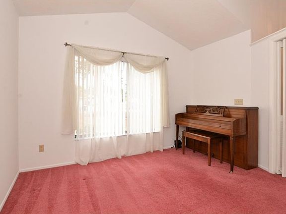 3rd image of 5604 Breckenridge Cir