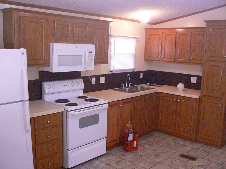 123 Yates Cir — Photo 11