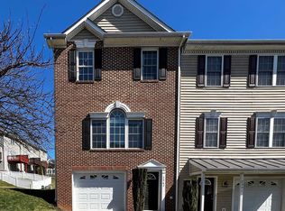 2967 Crystal Spring Ln, Harrisonburg, VA 22801